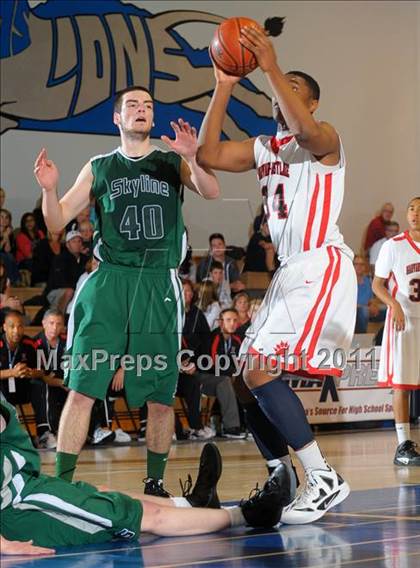 Thumbnail 1 in Skyline vs. Harvard-Westlake (MaxPreps Holiday Classic) photogallery.