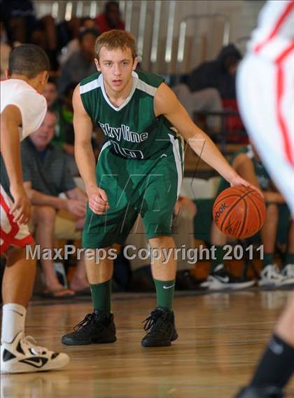 Thumbnail 3 in Skyline vs. Harvard-Westlake (MaxPreps Holiday Classic) photogallery.