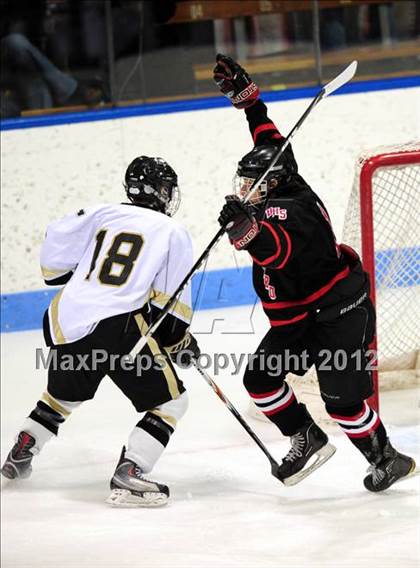 Thumbnail 2 in Branford vs. Trumbull (CIAC Division II Final) photogallery.