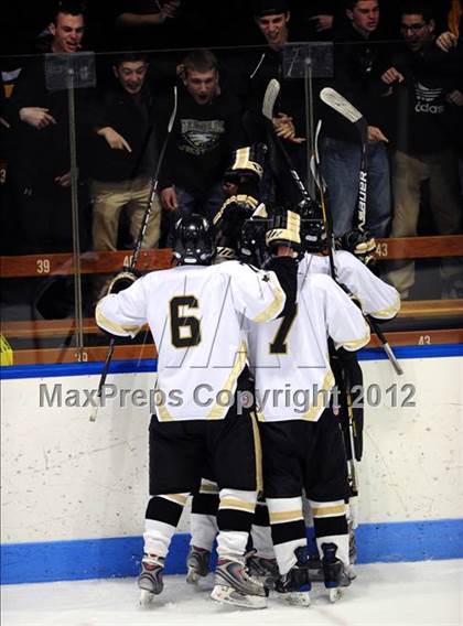 Thumbnail 2 in Branford vs. Trumbull (CIAC Division II Final) photogallery.