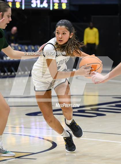 Thumbnail 3 in San Ramon Valley vs. Bishop O'Dowd (Jason Kidd Invitational) photogallery.