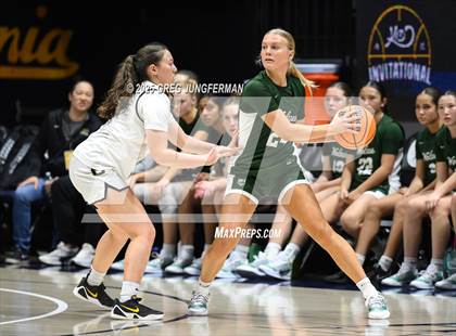 Thumbnail 1 in San Ramon Valley vs. Bishop O'Dowd (Jason Kidd Invitational) photogallery.