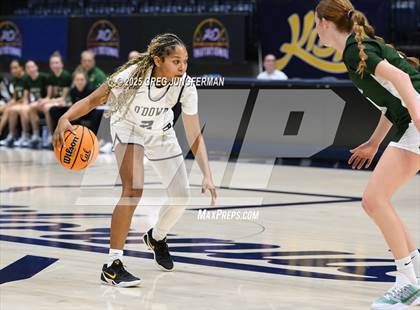 Thumbnail 1 in San Ramon Valley vs. Bishop O'Dowd (Jason Kidd Invitational) photogallery.