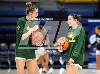 Thumbnail 1 in San Ramon Valley vs. Bishop O'Dowd (Jason Kidd Invitational) photogallery.