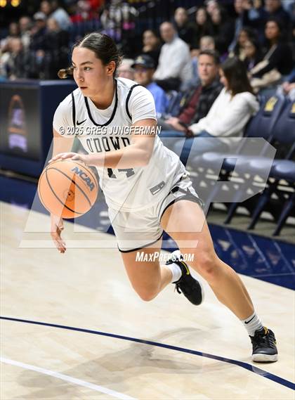 Thumbnail 1 in San Ramon Valley vs. Bishop O'Dowd (Jason Kidd Invitational) photogallery.