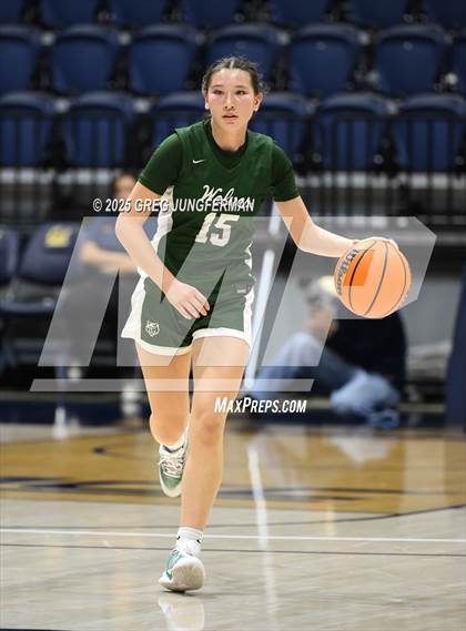 Thumbnail 3 in San Ramon Valley vs. Bishop O'Dowd (Jason Kidd Invitational) photogallery.