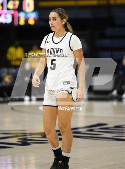 Thumbnail 3 in San Ramon Valley vs. Bishop O'Dowd (Jason Kidd Invitational) photogallery.