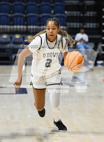 Thumbnail 1 in San Ramon Valley vs. Bishop O'Dowd (Jason Kidd Invitational) photogallery.