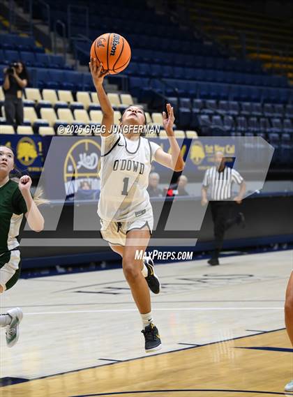 Thumbnail 2 in San Ramon Valley vs. Bishop O'Dowd (Jason Kidd Invitational) photogallery.