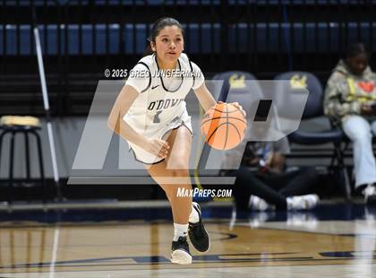 Thumbnail 1 in San Ramon Valley vs. Bishop O'Dowd (Jason Kidd Invitational) photogallery.