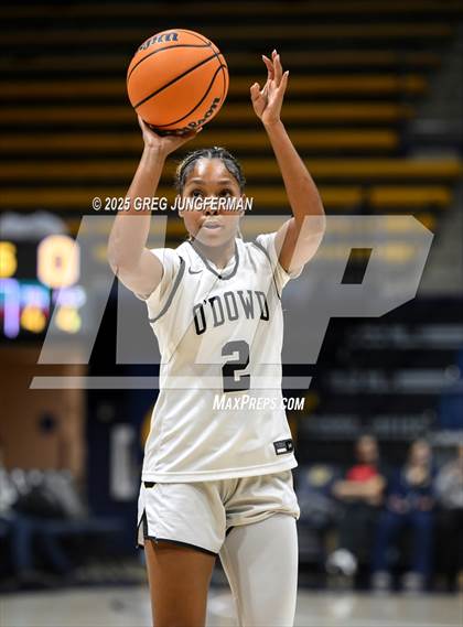 Thumbnail 1 in San Ramon Valley vs. Bishop O'Dowd (Jason Kidd Invitational) photogallery.