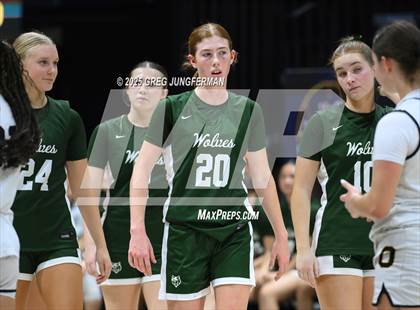 Thumbnail 3 in San Ramon Valley vs. Bishop O'Dowd (Jason Kidd Invitational) photogallery.