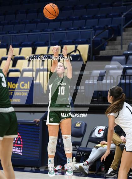 Thumbnail 1 in San Ramon Valley vs. Bishop O'Dowd (Jason Kidd Invitational) photogallery.