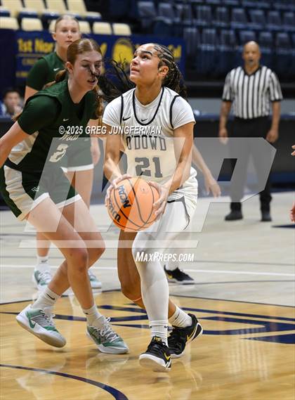 Thumbnail 2 in San Ramon Valley vs. Bishop O'Dowd (Jason Kidd Invitational) photogallery.