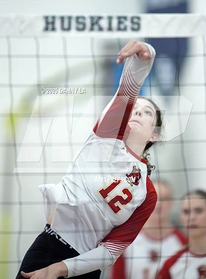 Thumbnail 2 in Georgetown Visitation Prep vs. Bishop Ireton photogallery.