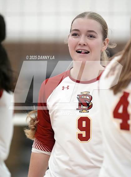 Thumbnail 3 in Georgetown Visitation Prep vs. Bishop Ireton photogallery.