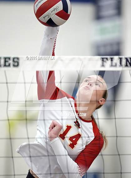 Thumbnail 3 in Georgetown Visitation Prep vs. Bishop Ireton photogallery.