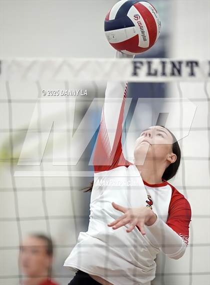 Thumbnail 3 in Georgetown Visitation Prep vs. Bishop Ireton photogallery.
