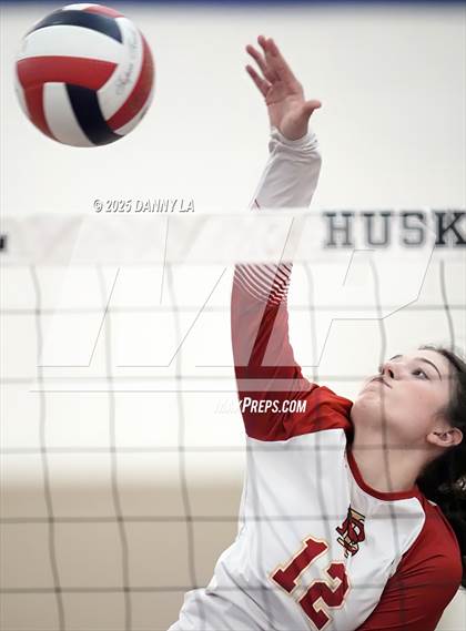 Thumbnail 1 in Georgetown Visitation Prep vs. Bishop Ireton photogallery.