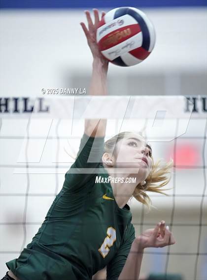 Thumbnail 2 in Georgetown Visitation Prep vs. Bishop Ireton photogallery.