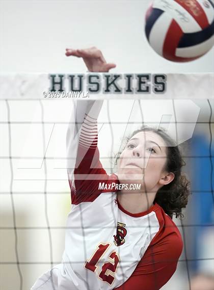 Thumbnail 3 in Georgetown Visitation Prep vs. Bishop Ireton photogallery.