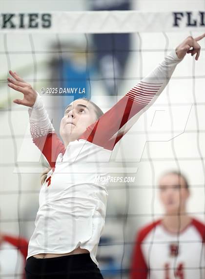 Thumbnail 3 in Georgetown Visitation Prep vs. Bishop Ireton photogallery.