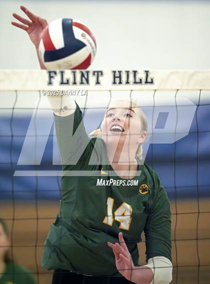 Thumbnail 3 in Georgetown Visitation Prep vs. Bishop Ireton photogallery.