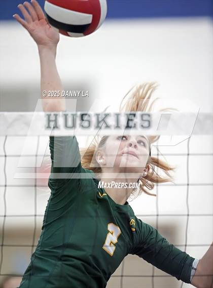 Thumbnail 1 in Georgetown Visitation Prep vs. Bishop Ireton photogallery.