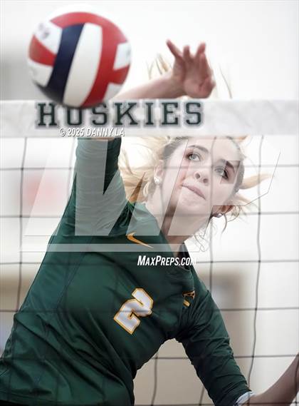 Thumbnail 1 in Georgetown Visitation Prep vs. Bishop Ireton photogallery.