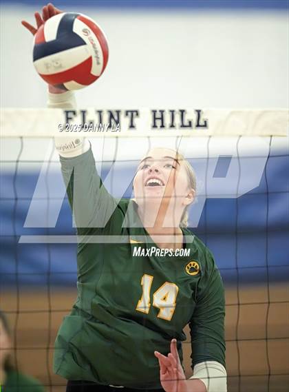 Thumbnail 2 in Georgetown Visitation Prep vs. Bishop Ireton photogallery.