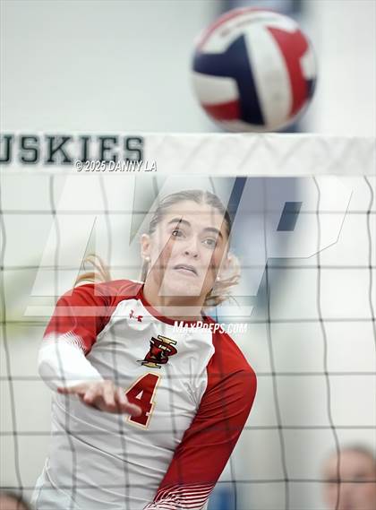 Thumbnail 2 in Georgetown Visitation Prep vs. Bishop Ireton photogallery.