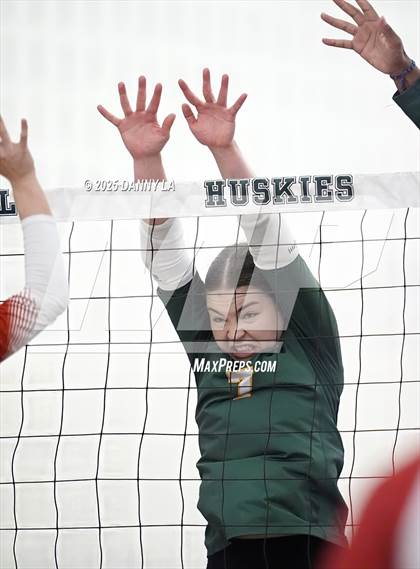 Thumbnail 1 in Georgetown Visitation Prep vs. Bishop Ireton photogallery.