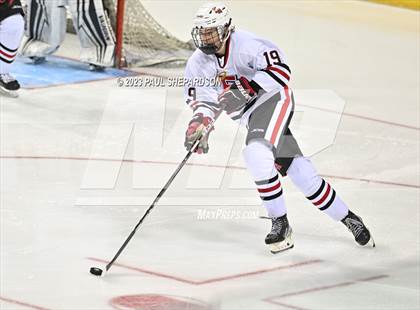 Thumbnail 1 in Denver East vs. Ralston Valley (CHSAA 5A Semifinals) photogallery.
