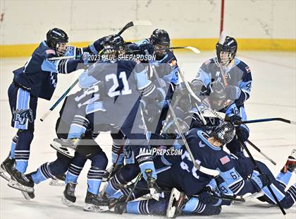 Thumbnail 2 in Denver East vs. Ralston Valley (CHSAA 5A Semifinals) photogallery.