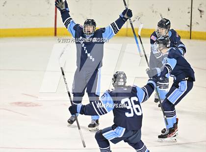Thumbnail 3 in Denver East vs. Ralston Valley (CHSAA 5A Semifinals) photogallery.