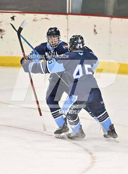 Thumbnail 1 in Denver East vs. Ralston Valley (CHSAA 5A Semifinals) photogallery.