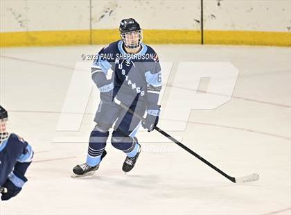 Thumbnail 2 in Denver East vs. Ralston Valley (CHSAA 5A Semifinals) photogallery.