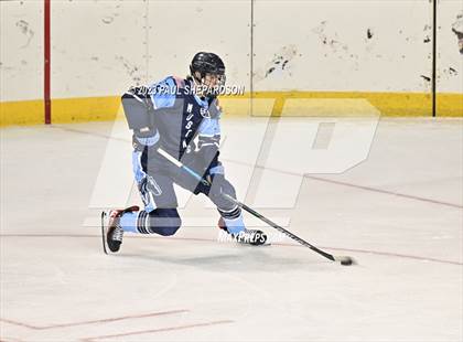 Thumbnail 3 in Denver East vs. Ralston Valley (CHSAA 5A Semifinals) photogallery.