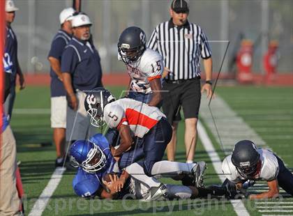 Thumbnail 1 in Chatsworth @ Burbank photogallery.