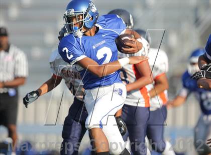 Thumbnail 1 in Chatsworth @ Burbank photogallery.