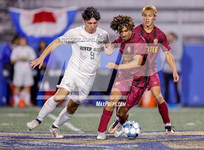 Thumbnail 2 in River Ridge vs. Lassiter (GHSA 6A Championship) photogallery.