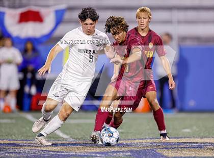 Thumbnail 1 in River Ridge vs. Lassiter (GHSA 6A Championship) photogallery.