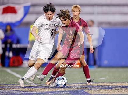 Thumbnail 3 in River Ridge vs. Lassiter (GHSA 6A Championship) photogallery.