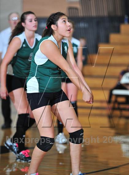 Thumbnail 3 in Siren @ Webster photogallery.