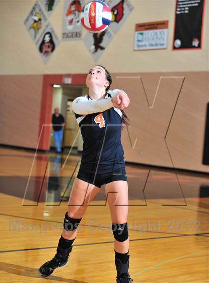 Thumbnail 1 in Siren @ Webster photogallery.