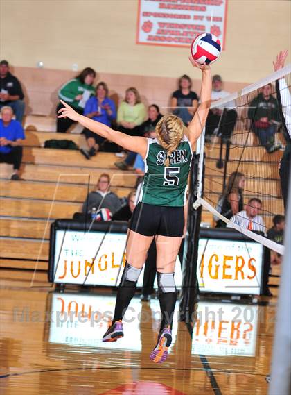 Thumbnail 1 in Siren @ Webster photogallery.