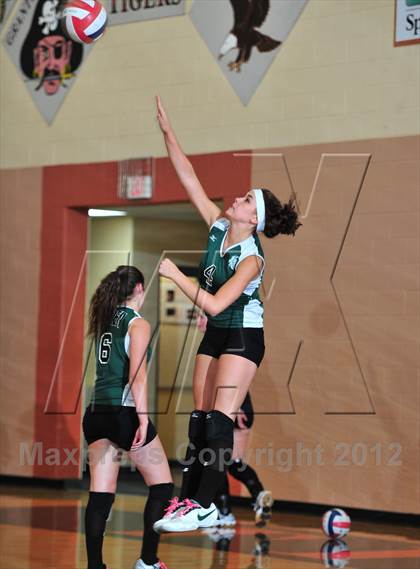 Thumbnail 2 in Siren @ Webster photogallery.