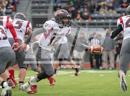 Thumbnail 2 in Kalama vs. Toledo (WIAA 2B Semifinal) photogallery.