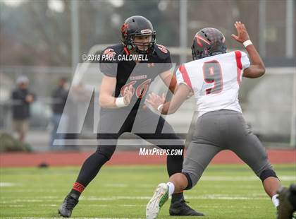 Thumbnail 1 in Kalama vs. Toledo (WIAA 2B Semifinal) photogallery.