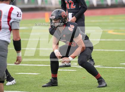 Thumbnail 1 in Kalama vs. Toledo (WIAA 2B Semifinal) photogallery.